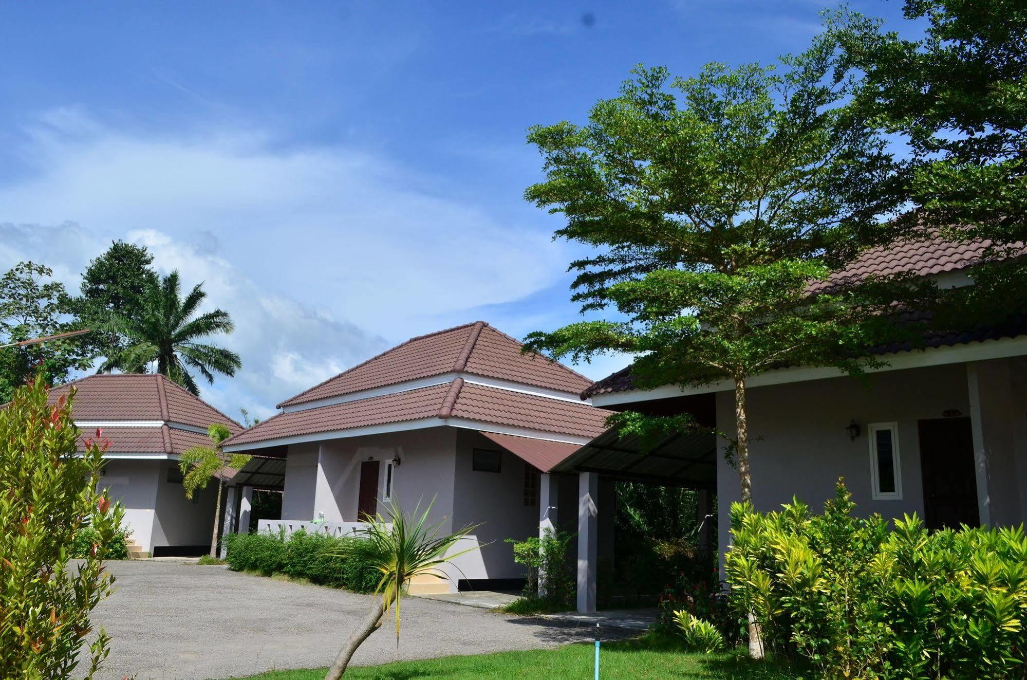 Baansuan Rimnam Resort Krabi ภายนอก รูปภาพ